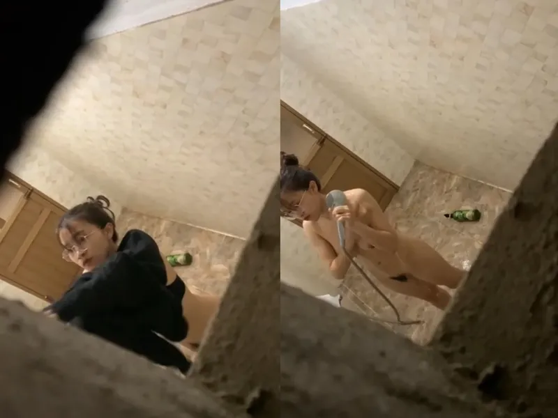 Quay lén eny vú to tắm, khe lỗ lồn chảy nước ròng ròng